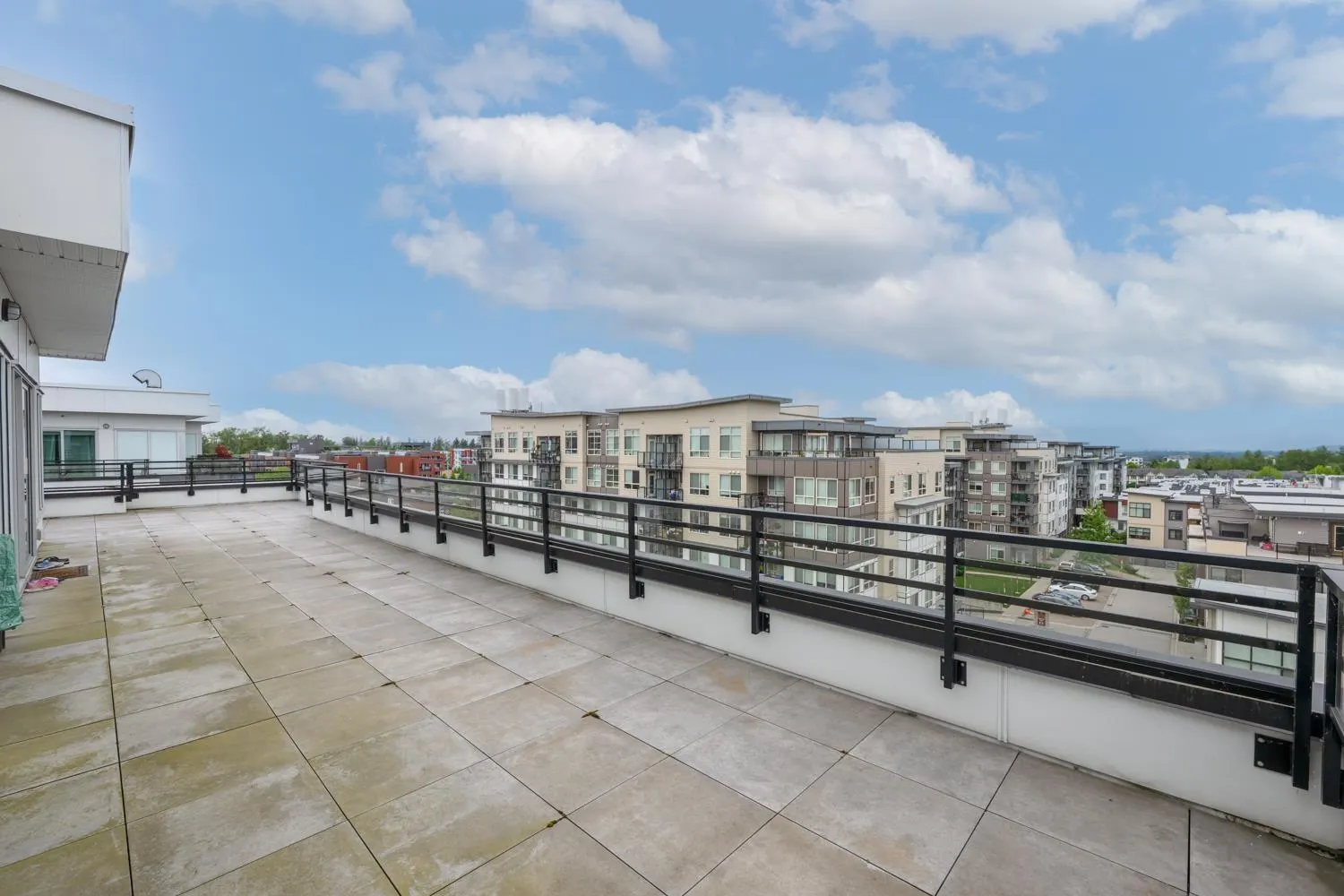 B606 20838 78B AVENUE