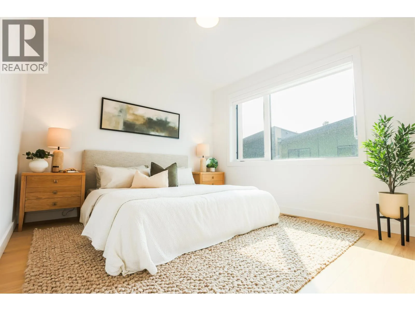 28-1050 FINCH DRIVE