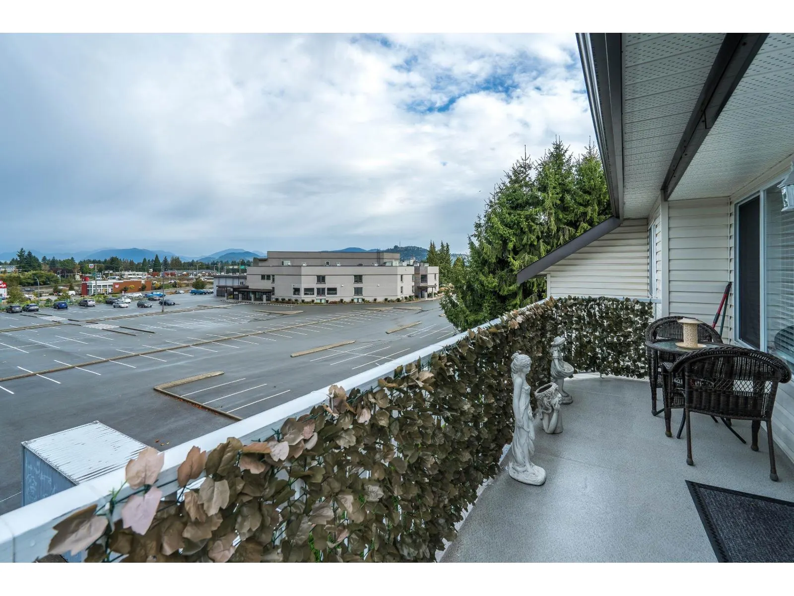 307 33535 KING ROAD