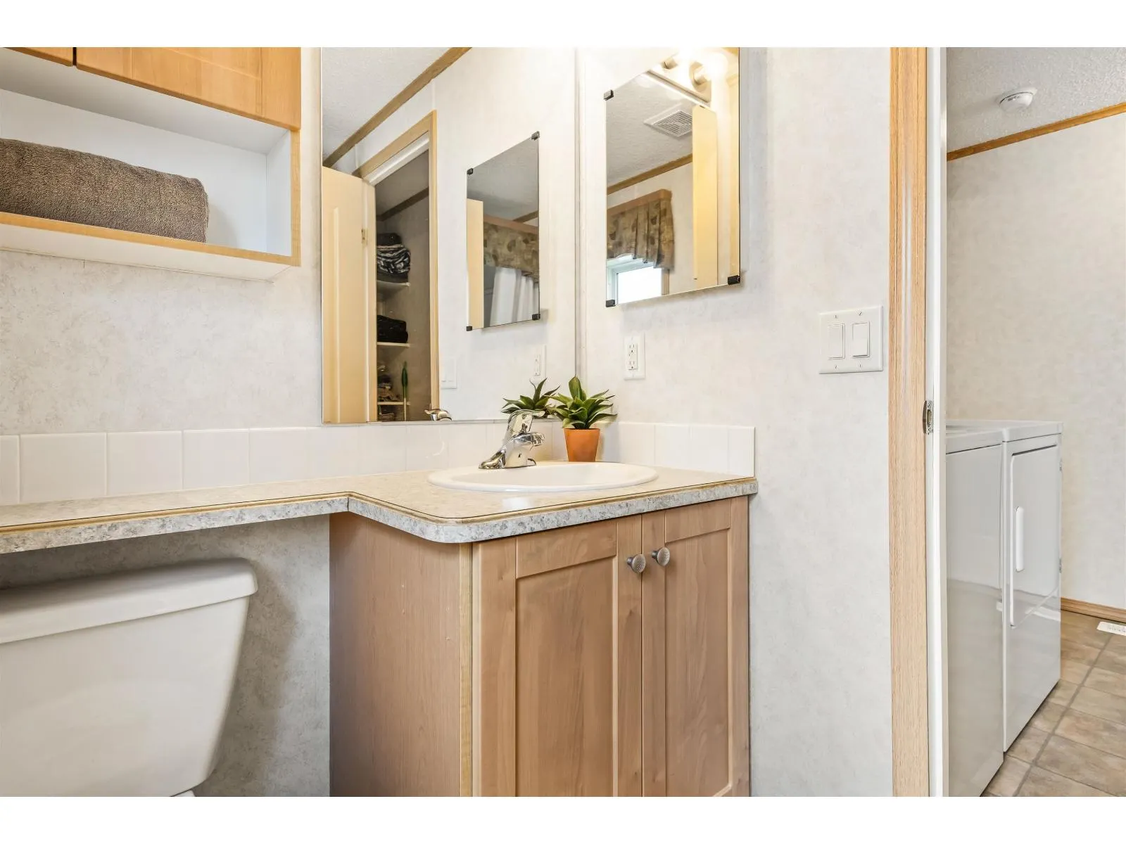 27 46484 CHILLIWACK LAKE ROAD|Chilliwack River Valley