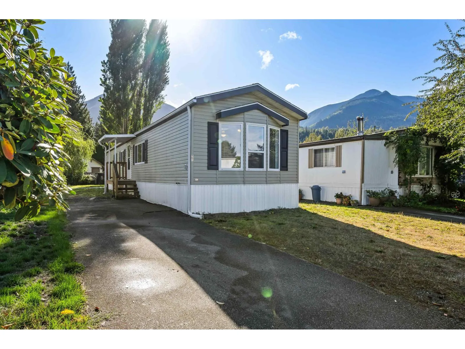 27 46484 CHILLIWACK LAKE ROAD|Chilliwack River Valley