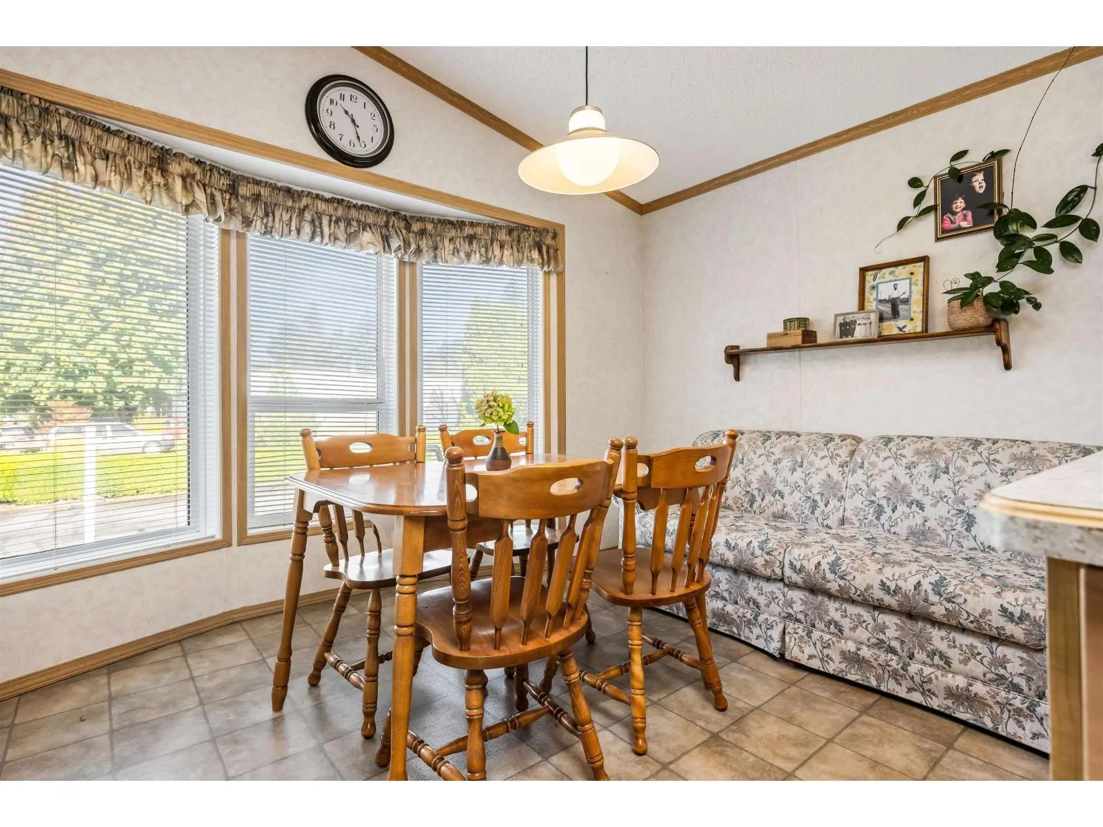 27 46484 CHILLIWACK LAKE ROAD|Chilliwack River Valley