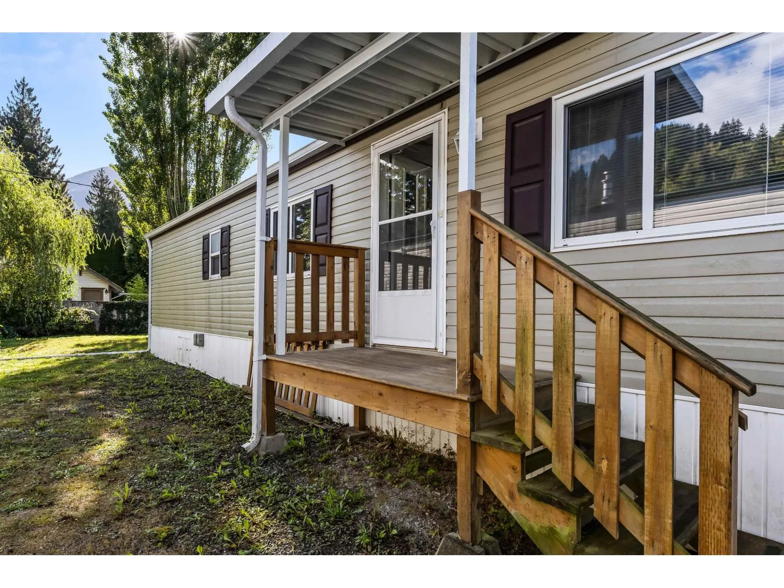27 46484 CHILLIWACK LAKE ROAD|Chilliwack River Valley