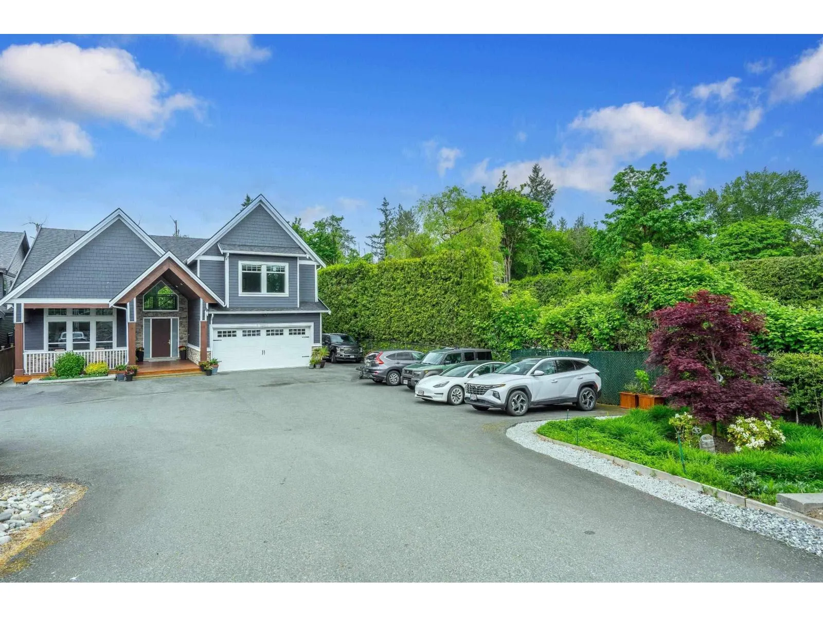 2 22963 FRASER HIGHWAY