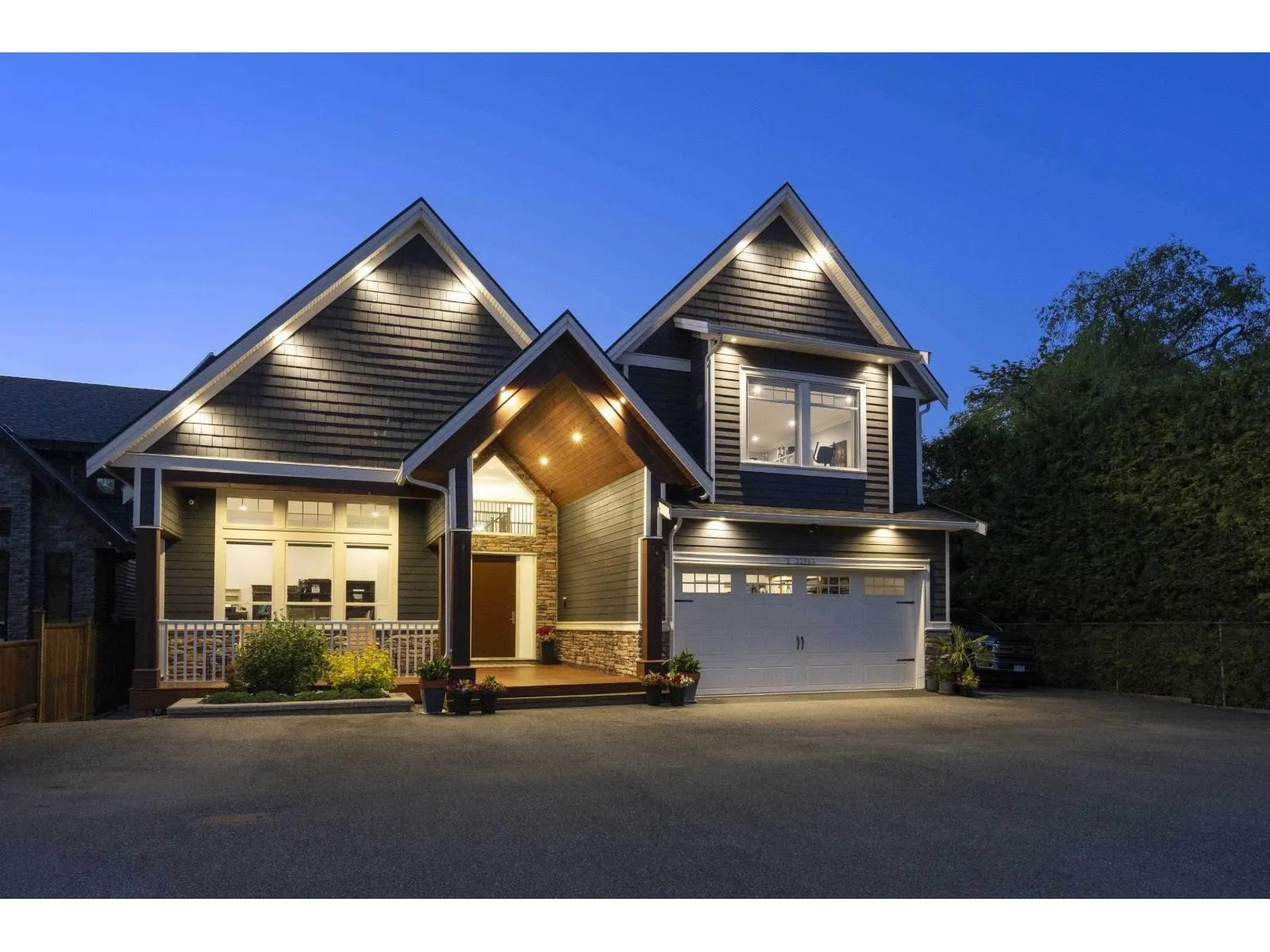 2 22963 FRASER HIGHWAY
