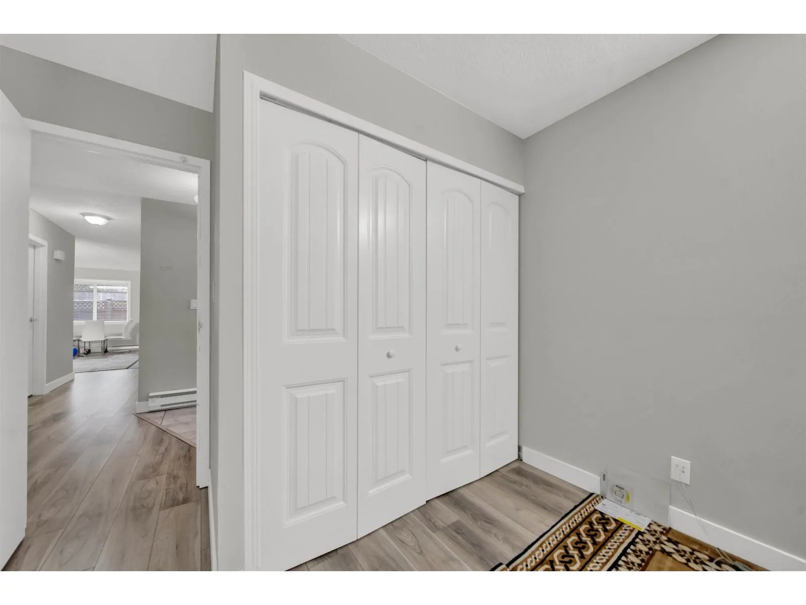 104 13275 70B AVENUE