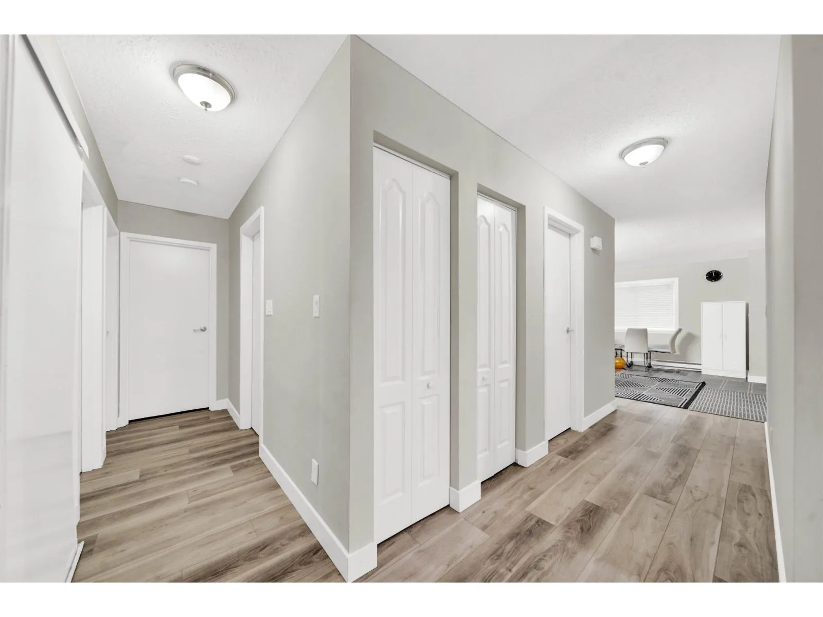 104 13275 70B AVENUE