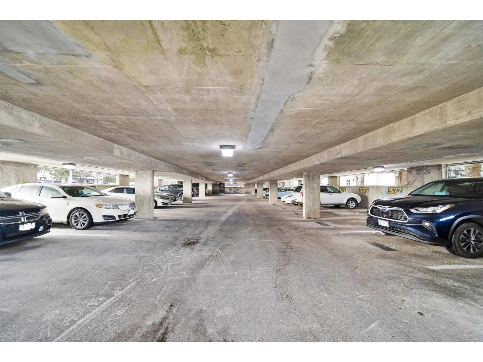 104 13275 70B AVENUE