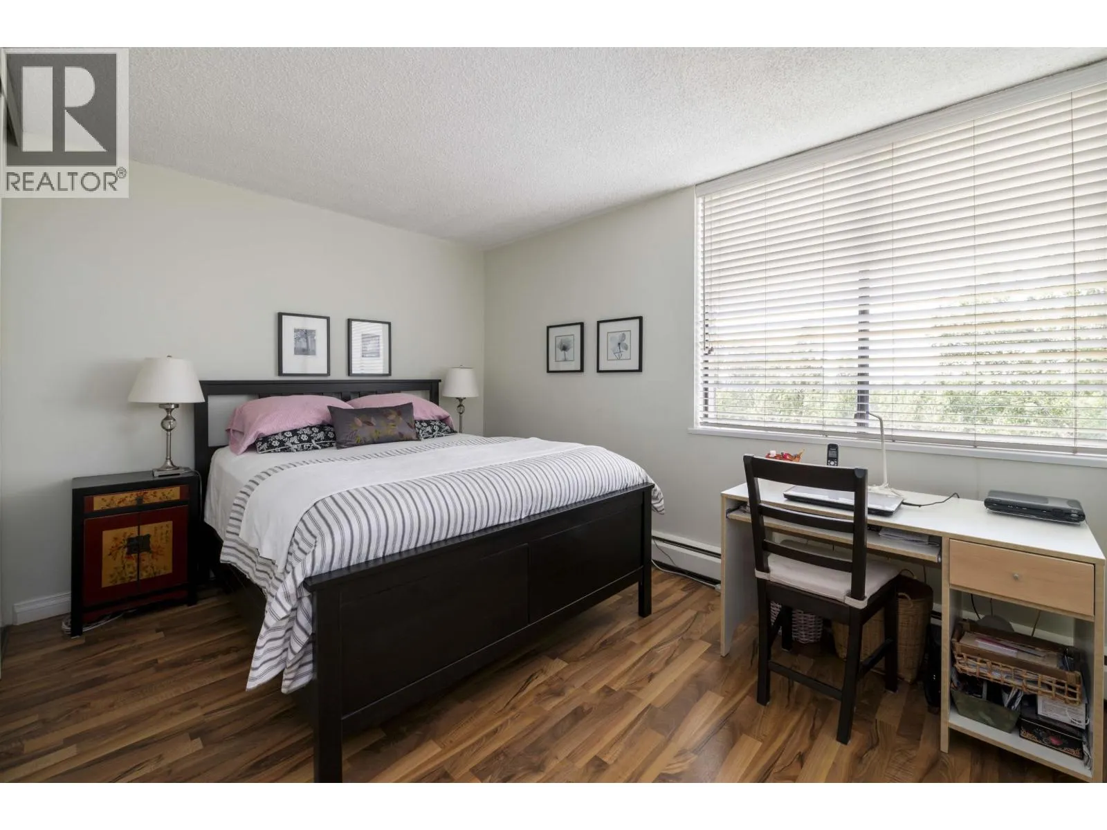 1105 3737 BARTLETT COURT