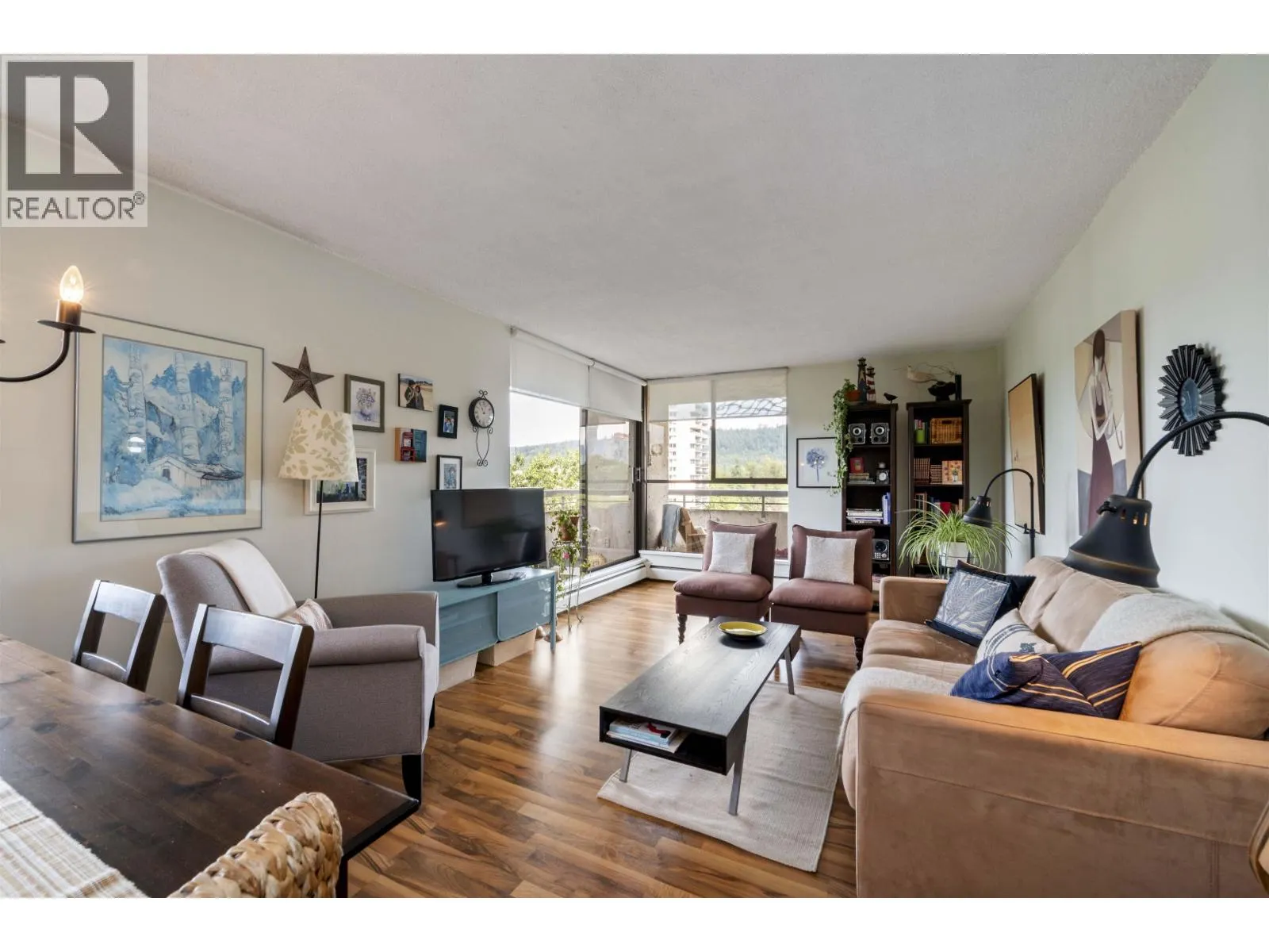 1105 3737 BARTLETT COURT