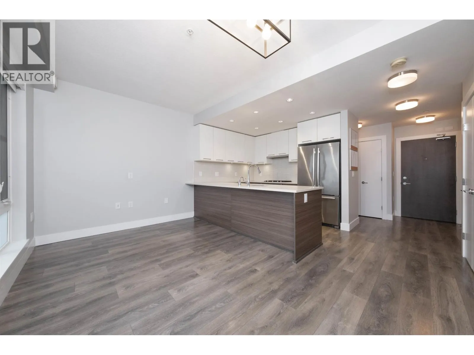 501 3488 SAWMILL CRESCENT