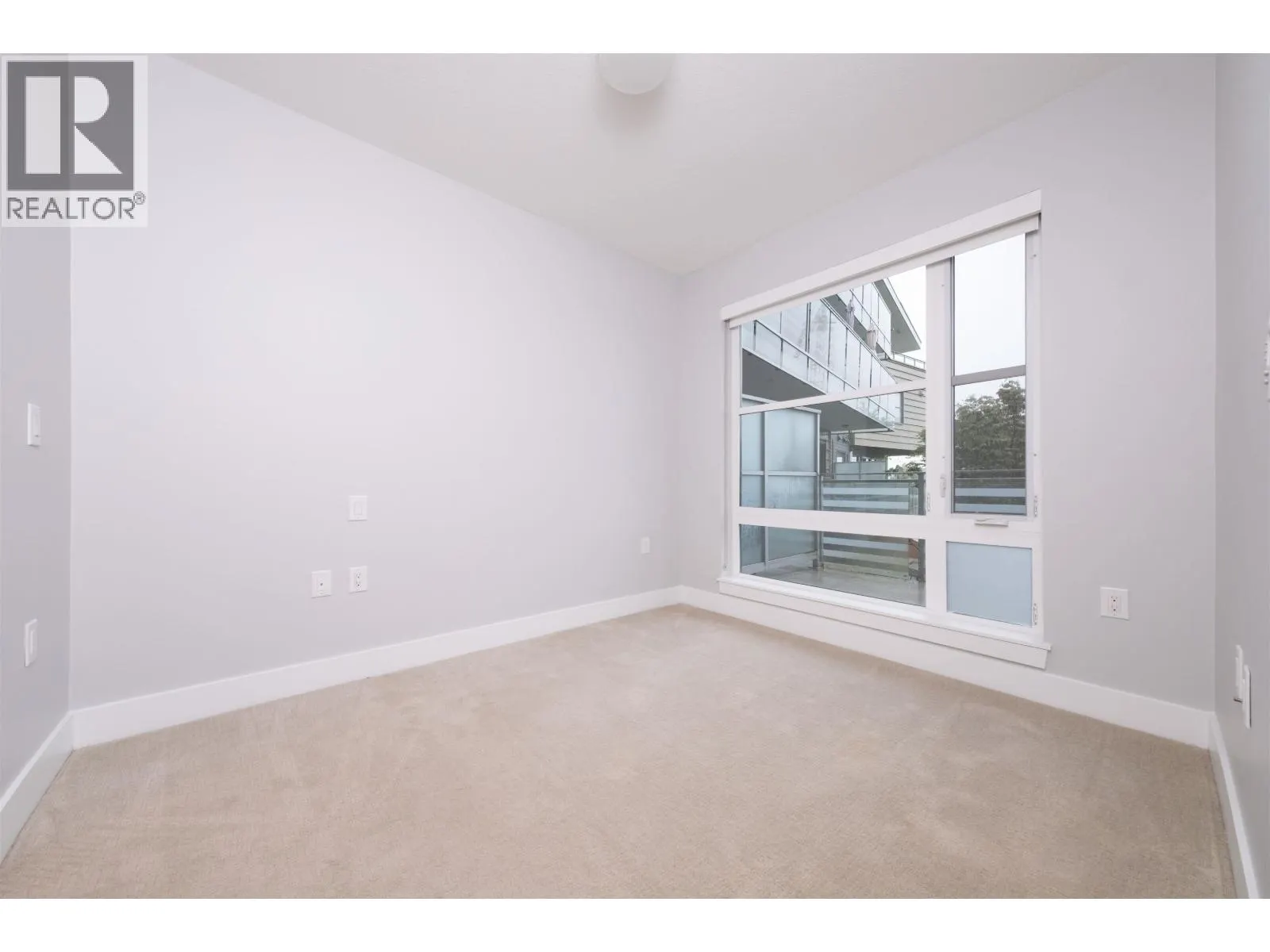 501 3488 SAWMILL CRESCENT