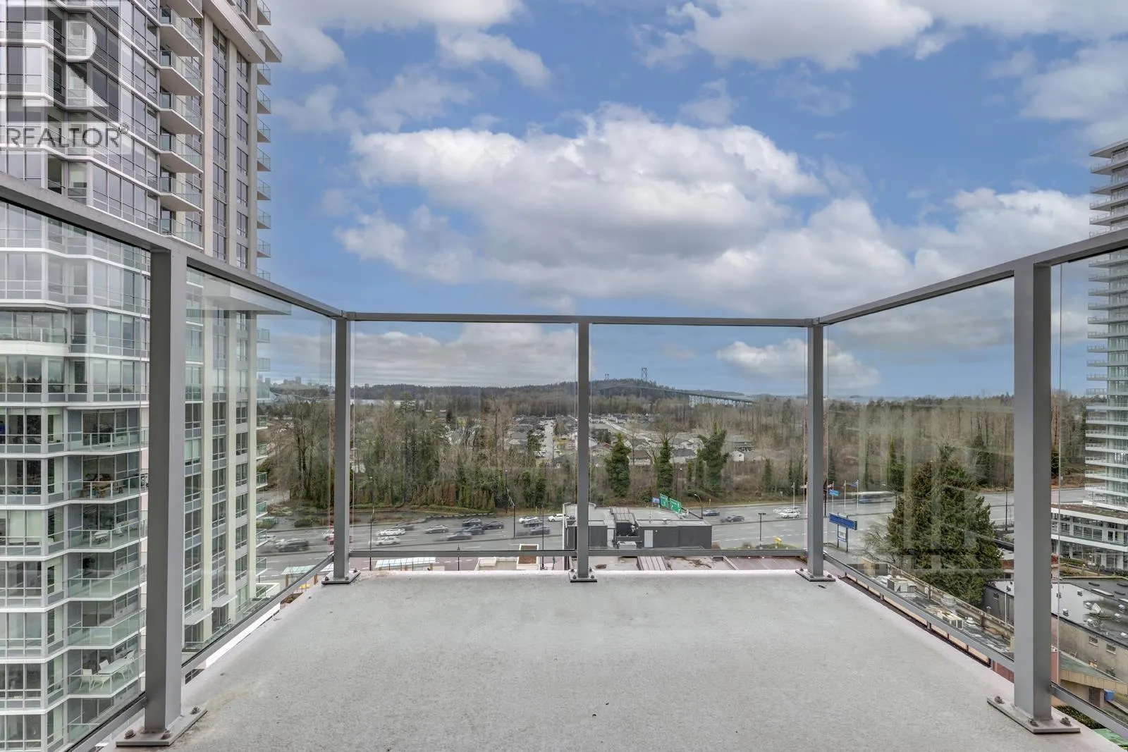 604 1675 LIONS GATE LANE