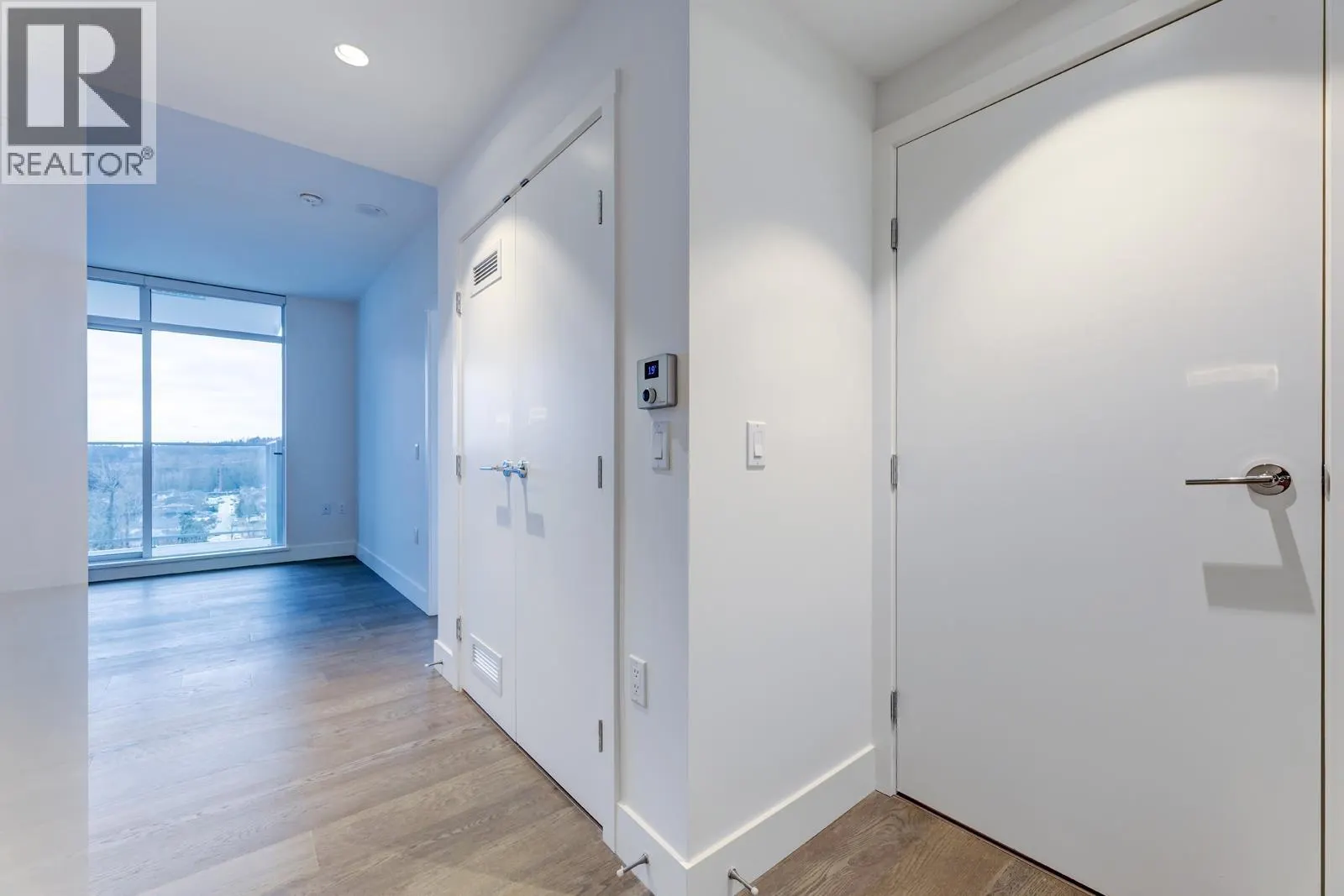 604 1675 LIONS GATE LANE
