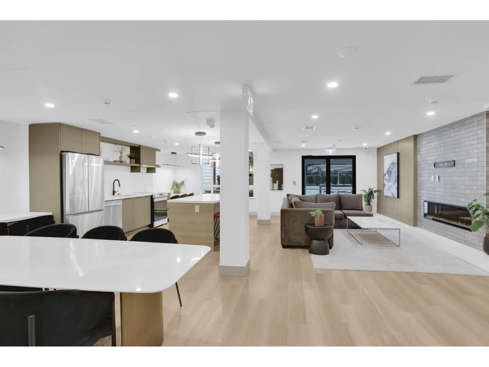 611 10778 138 STREET