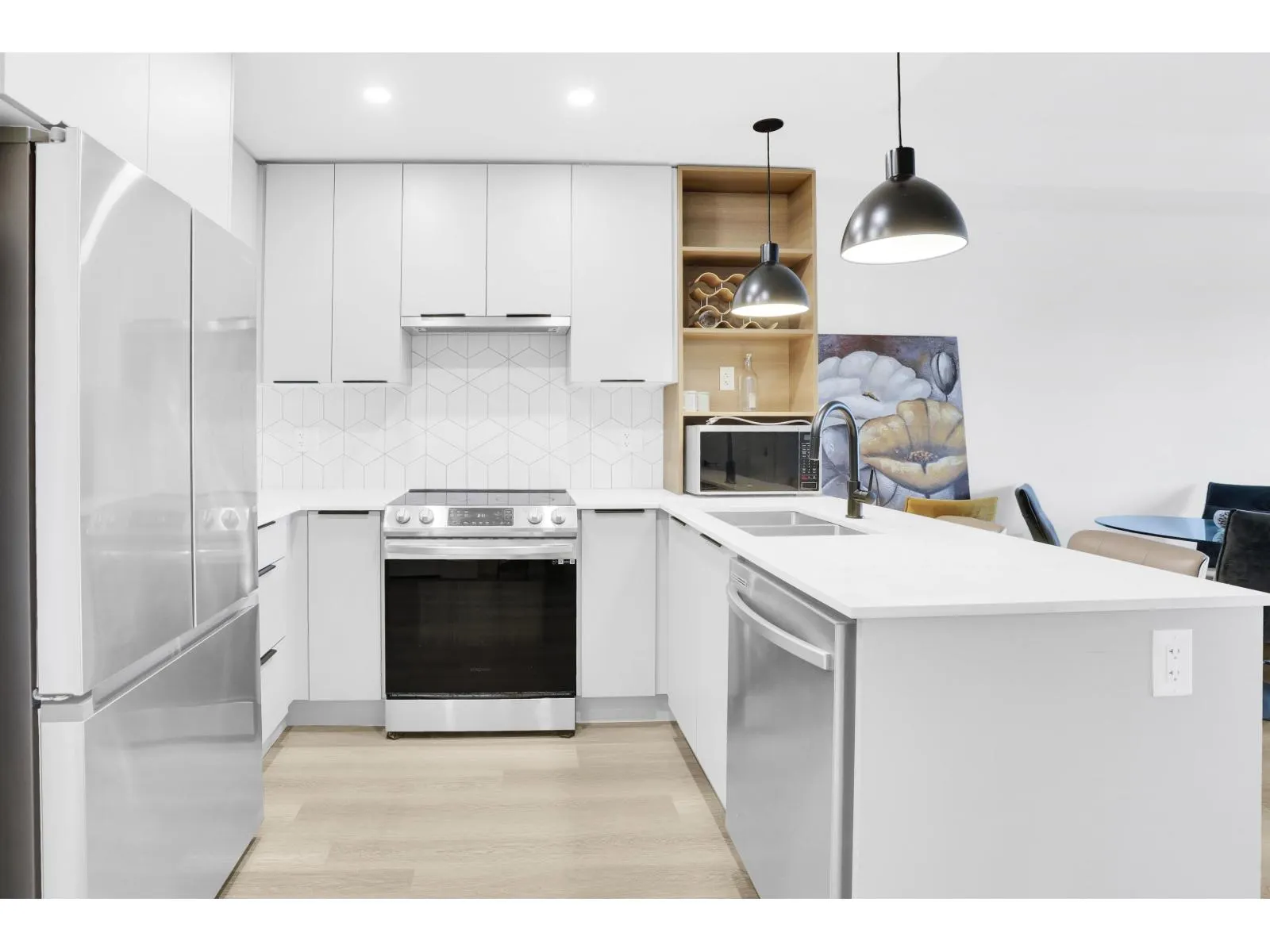 611 10778 138 STREET