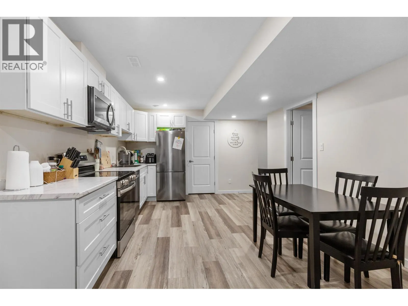 3019 KILLARNEY DRIVE