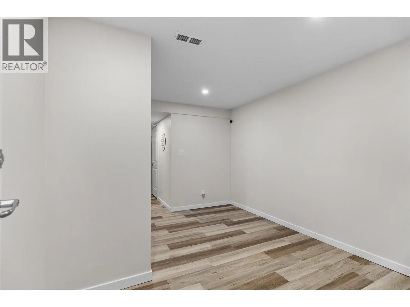 3019 KILLARNEY DRIVE