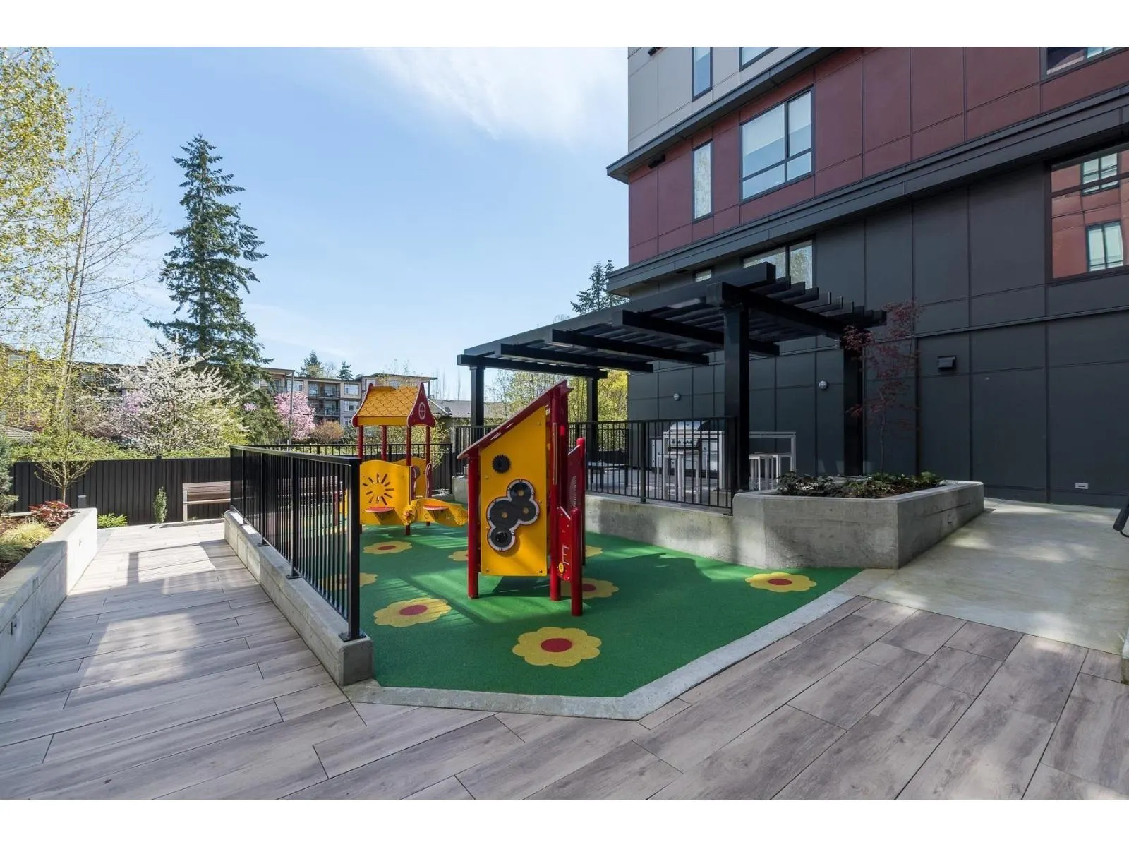 E20X 13858 108 AVENUE