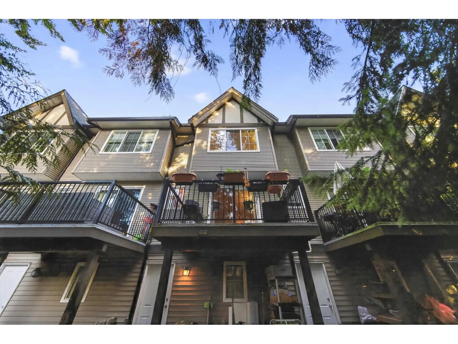 67 12778 66 AVENUE
