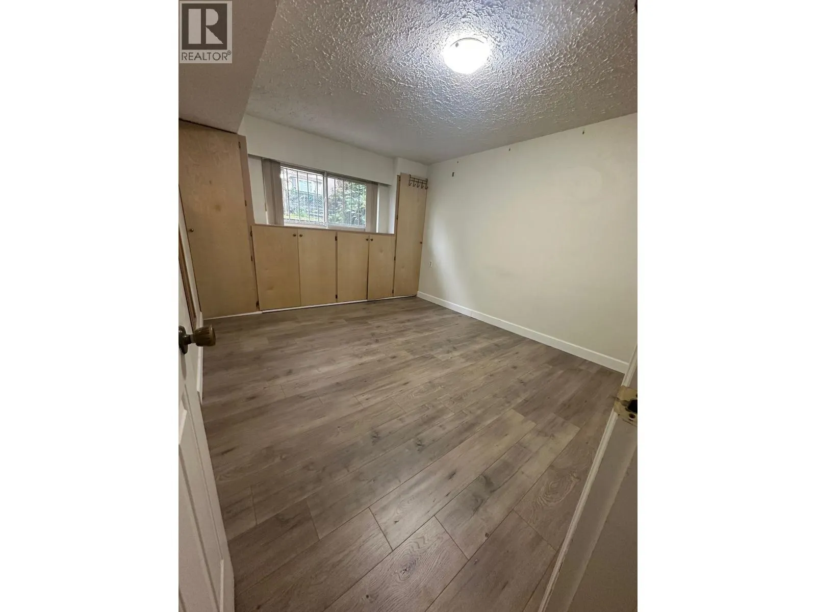 Lower-2185 CASSIAR STREET