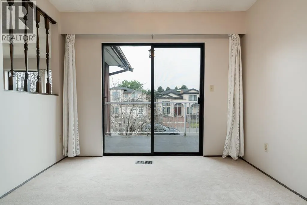 8411 RIDEAU DRIVE