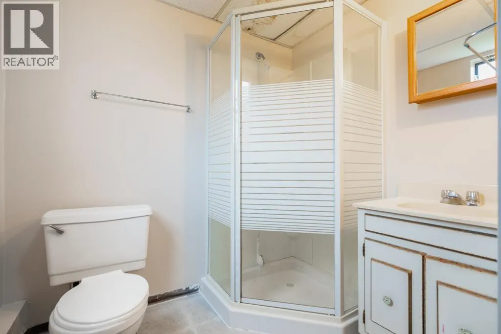 8411 RIDEAU DRIVE