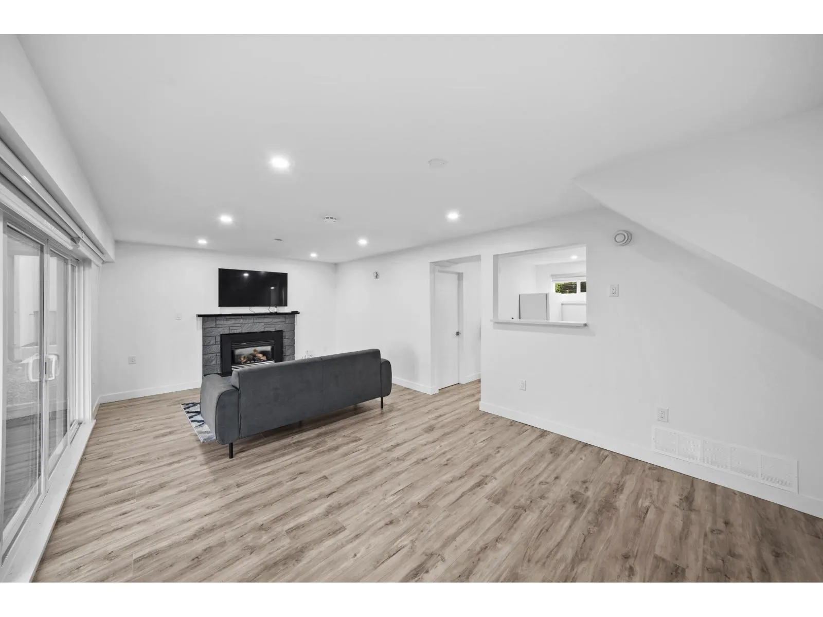 13179 MARINE DRIVE