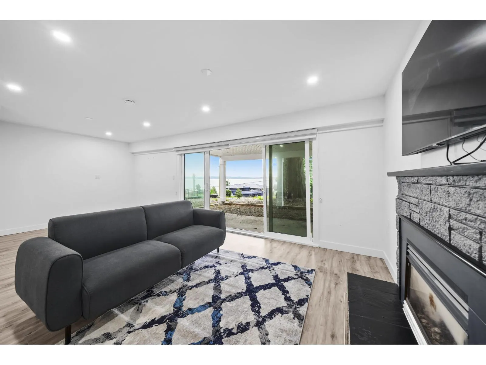 13179 MARINE DRIVE