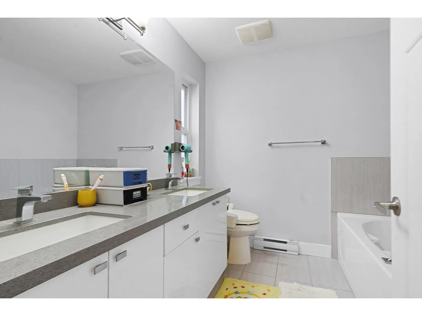 24 12092 70 AVENUE