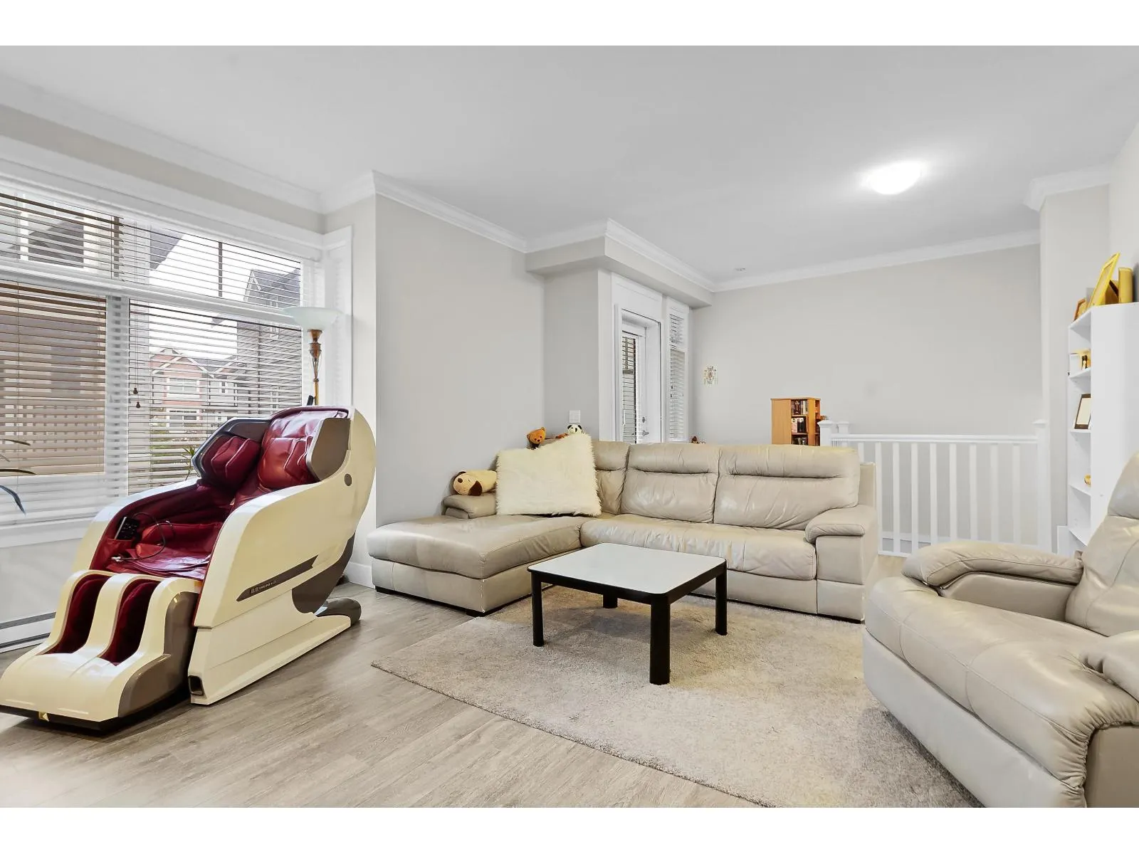 24 12092 70 AVENUE