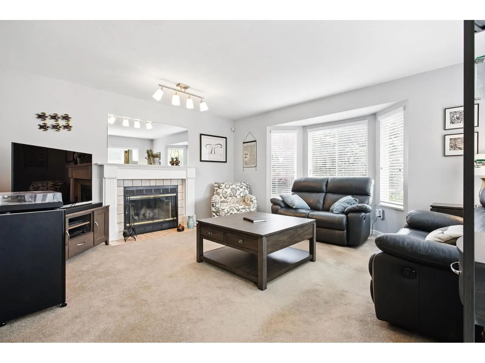 11441 SURREY ROAD
