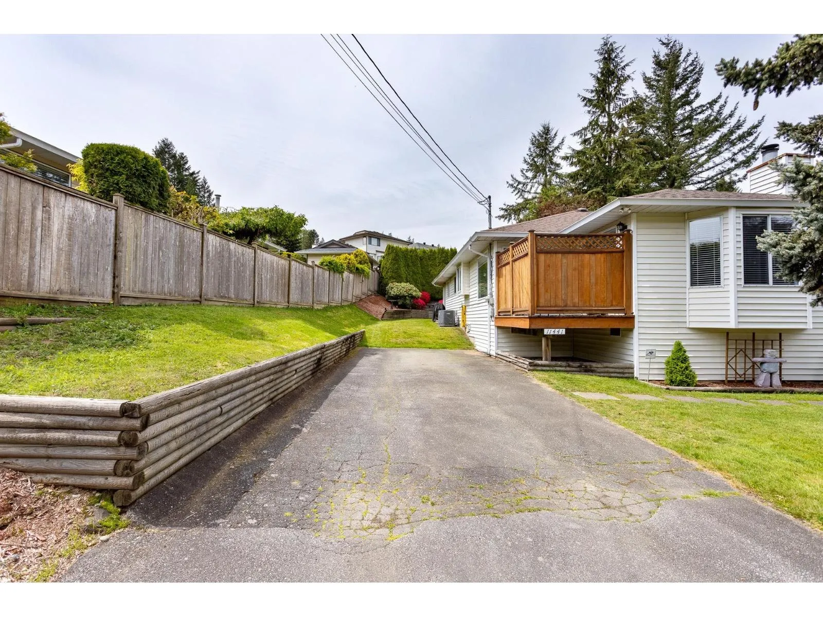 11441 SURREY ROAD