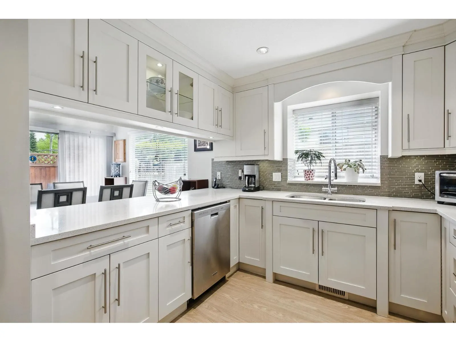 11441 SURREY ROAD