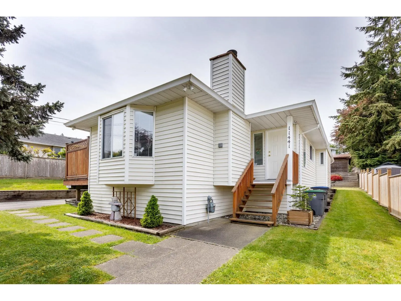 11441 SURREY ROAD