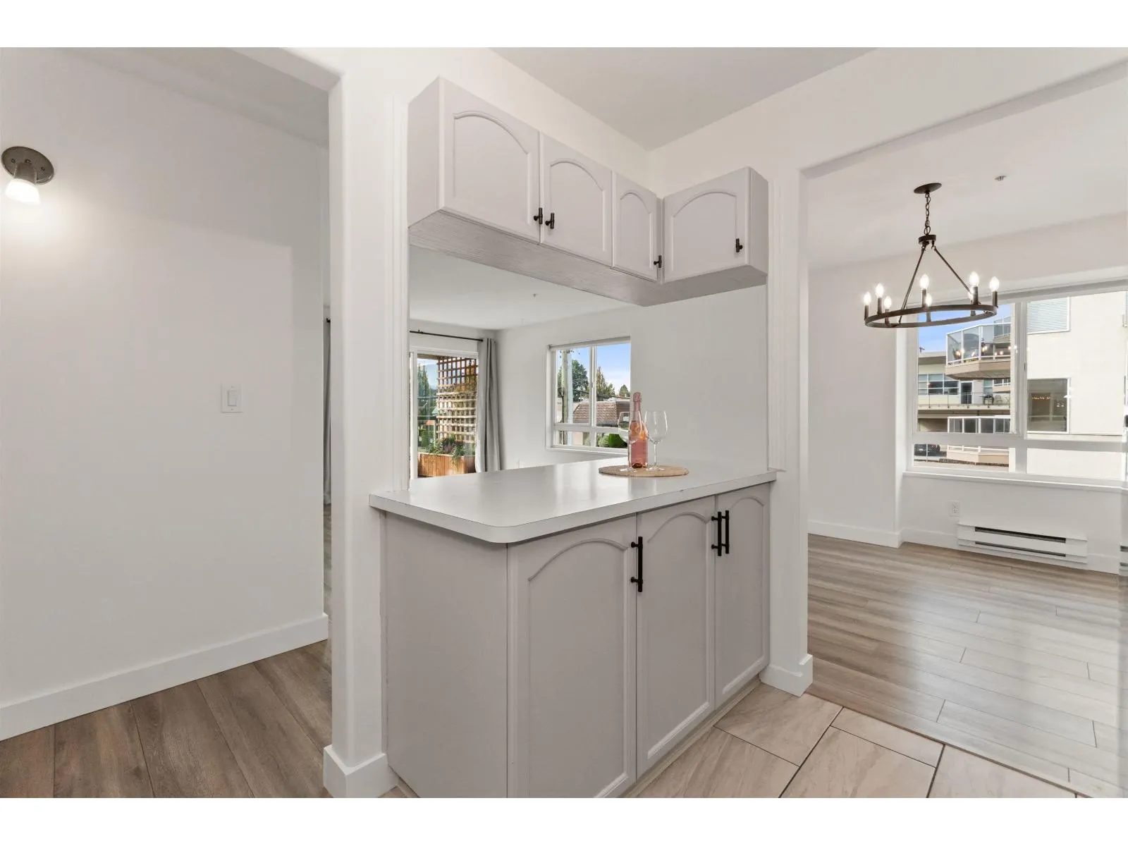 201 7415 SHAW AVENUE|Sardis East Vedder