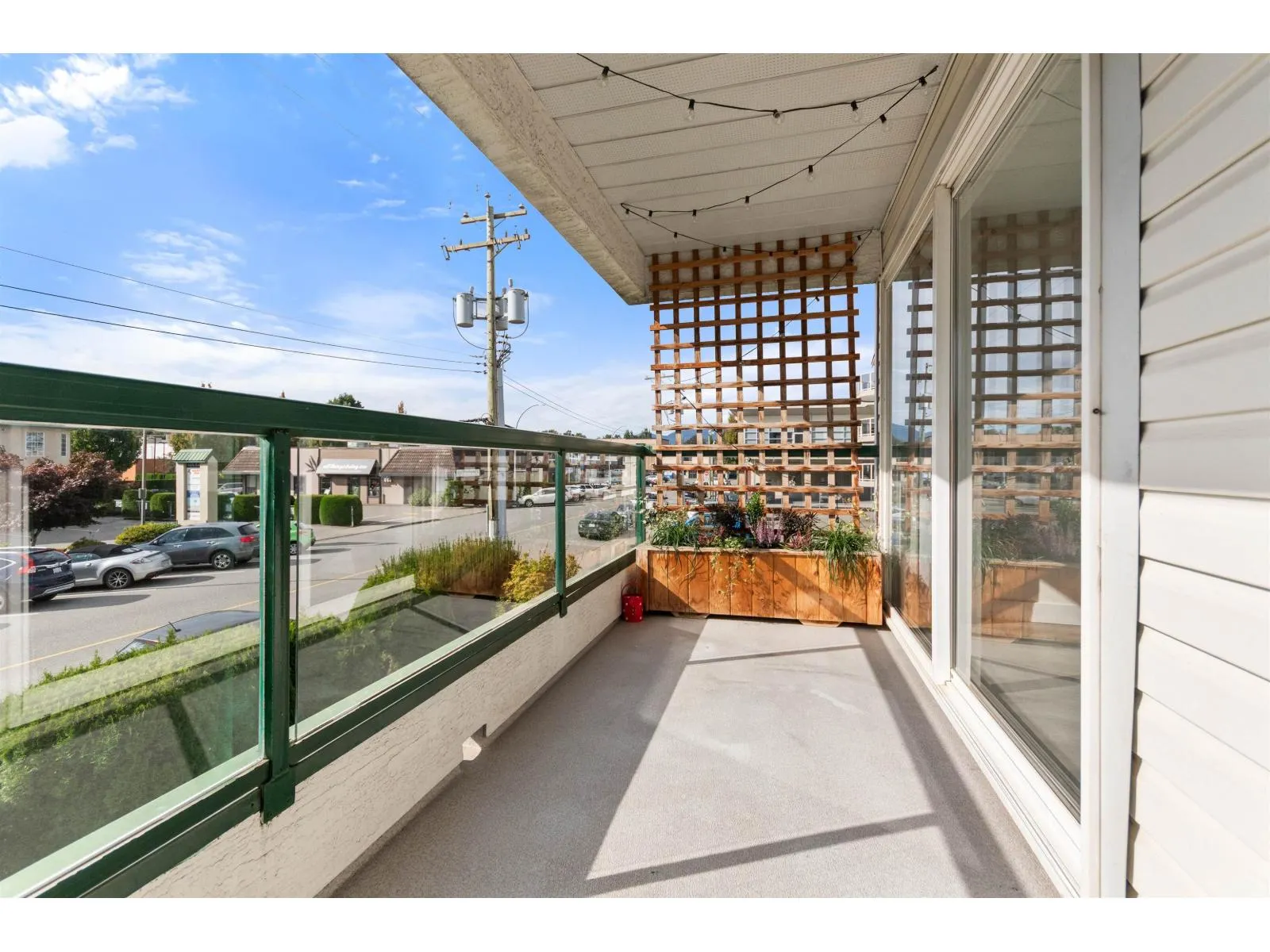 201 7415 SHAW AVENUE|Sardis East Vedder