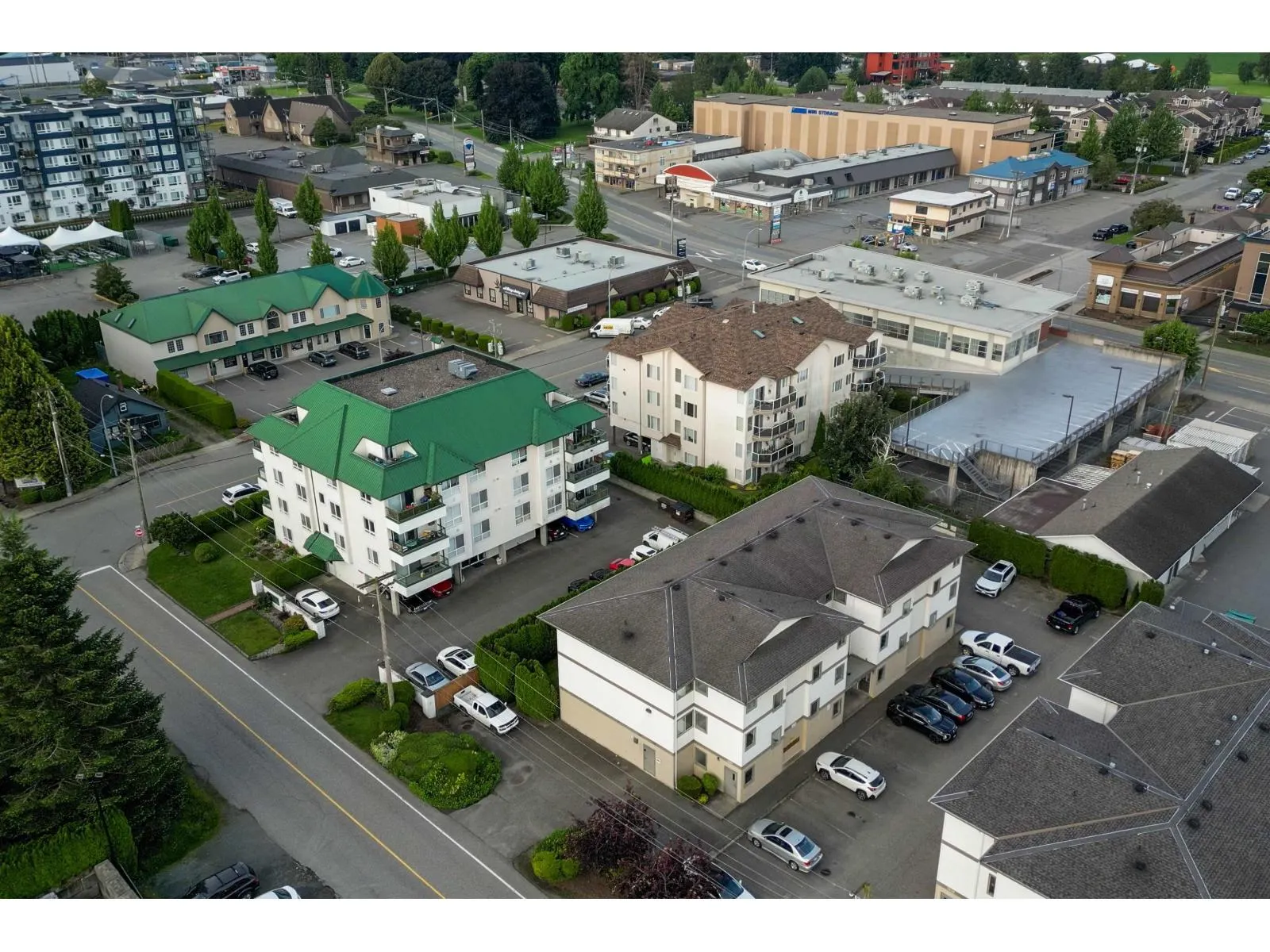 201 7415 SHAW AVENUE|Sardis East Vedder