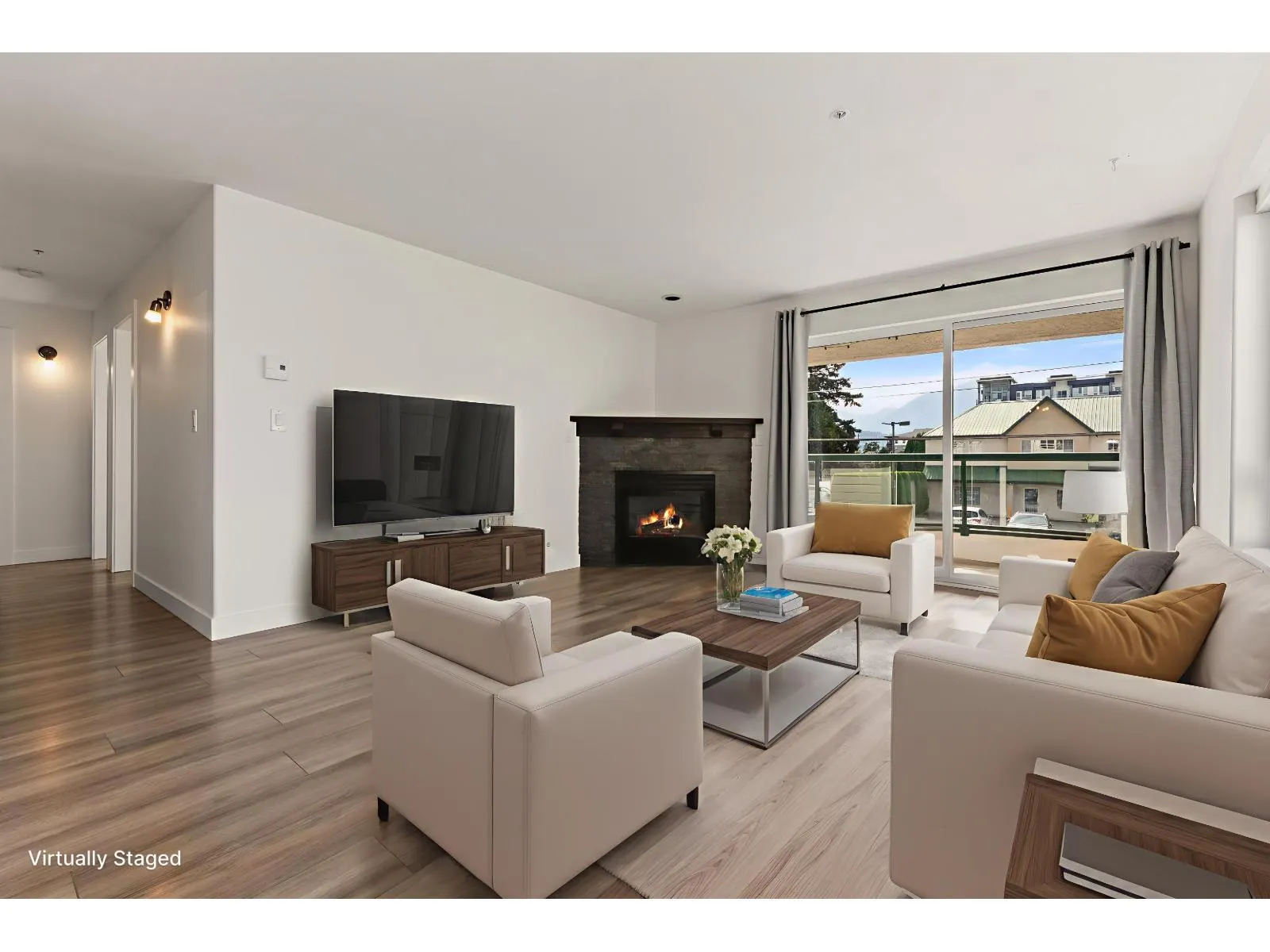 201 7415 SHAW AVENUE|Sardis East Vedder