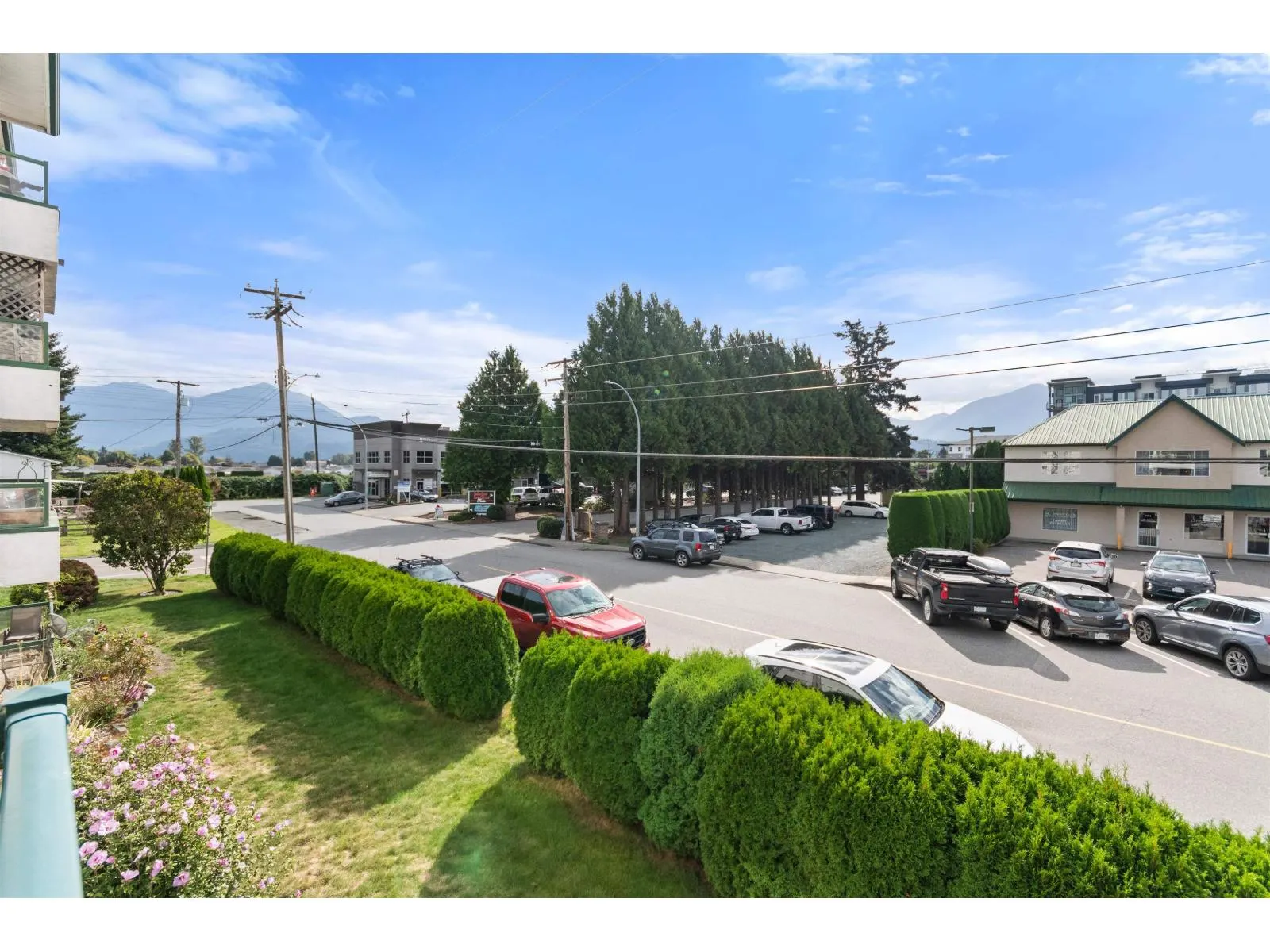 201 7415 SHAW AVENUE|Sardis East Vedder