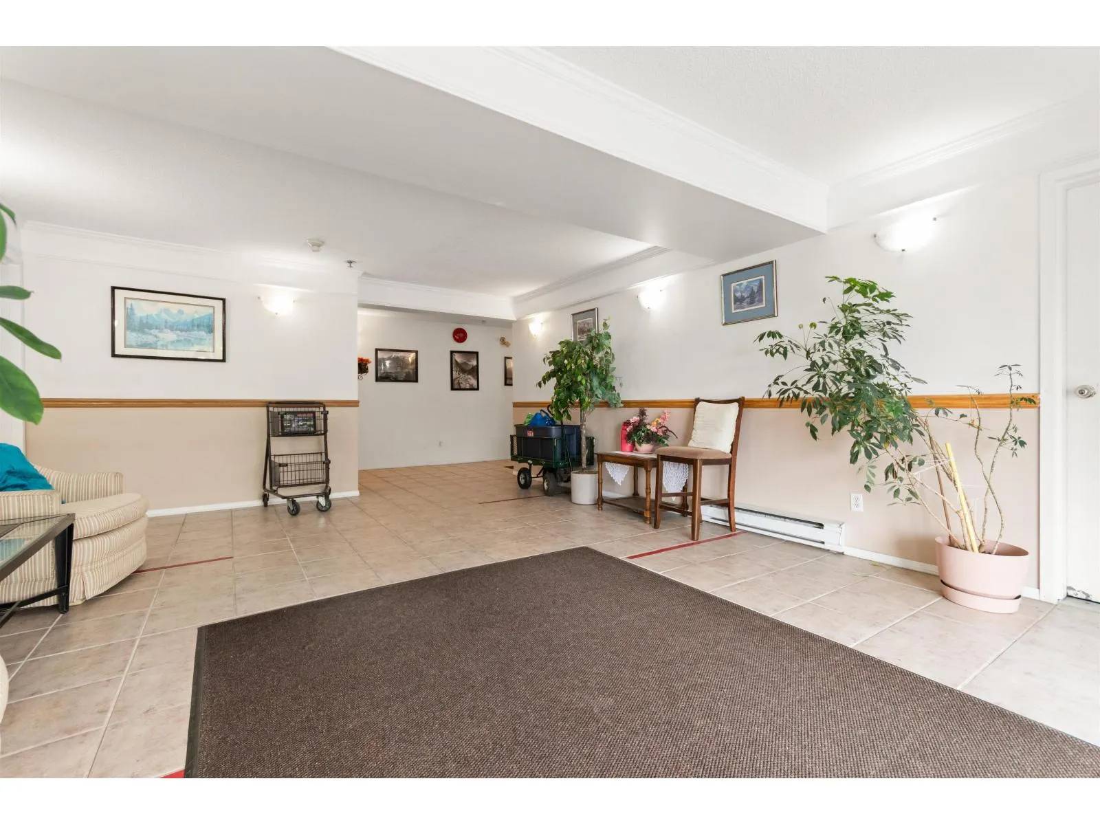 201 7415 SHAW AVENUE|Sardis East Vedder