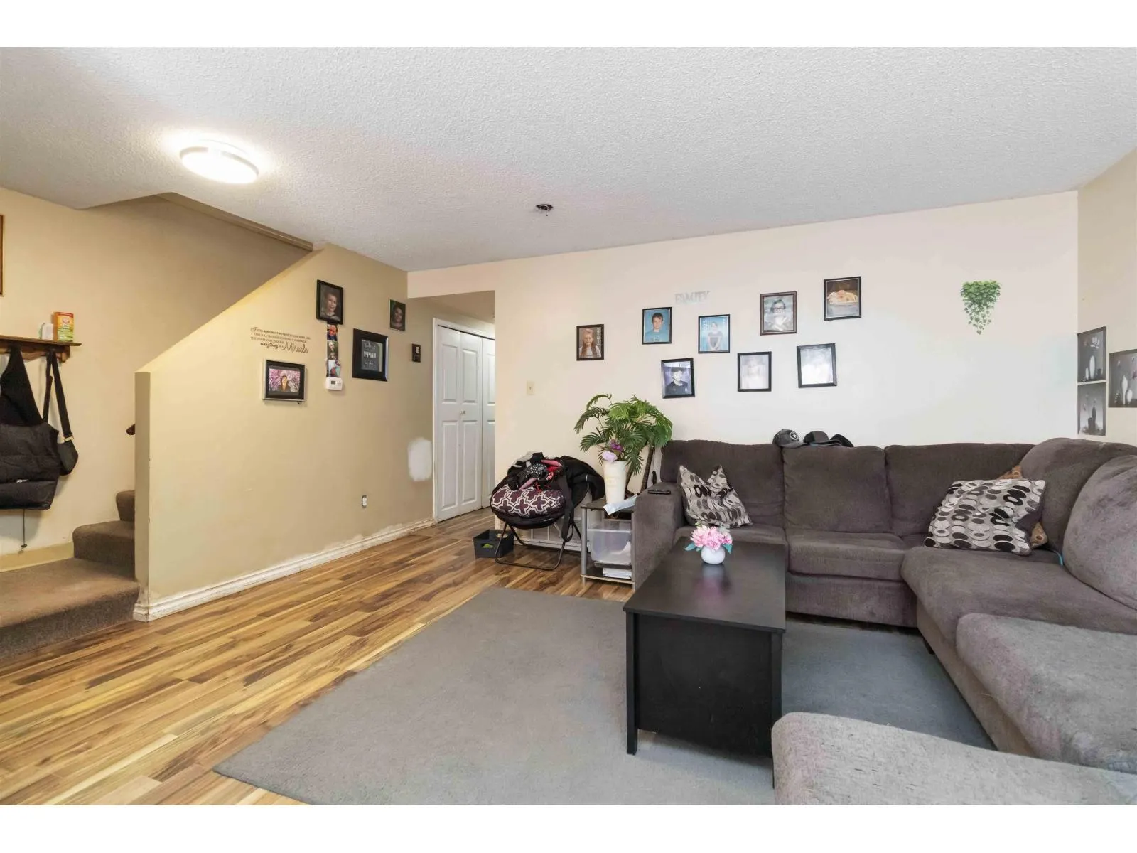 32369 GREBE CRESCENT