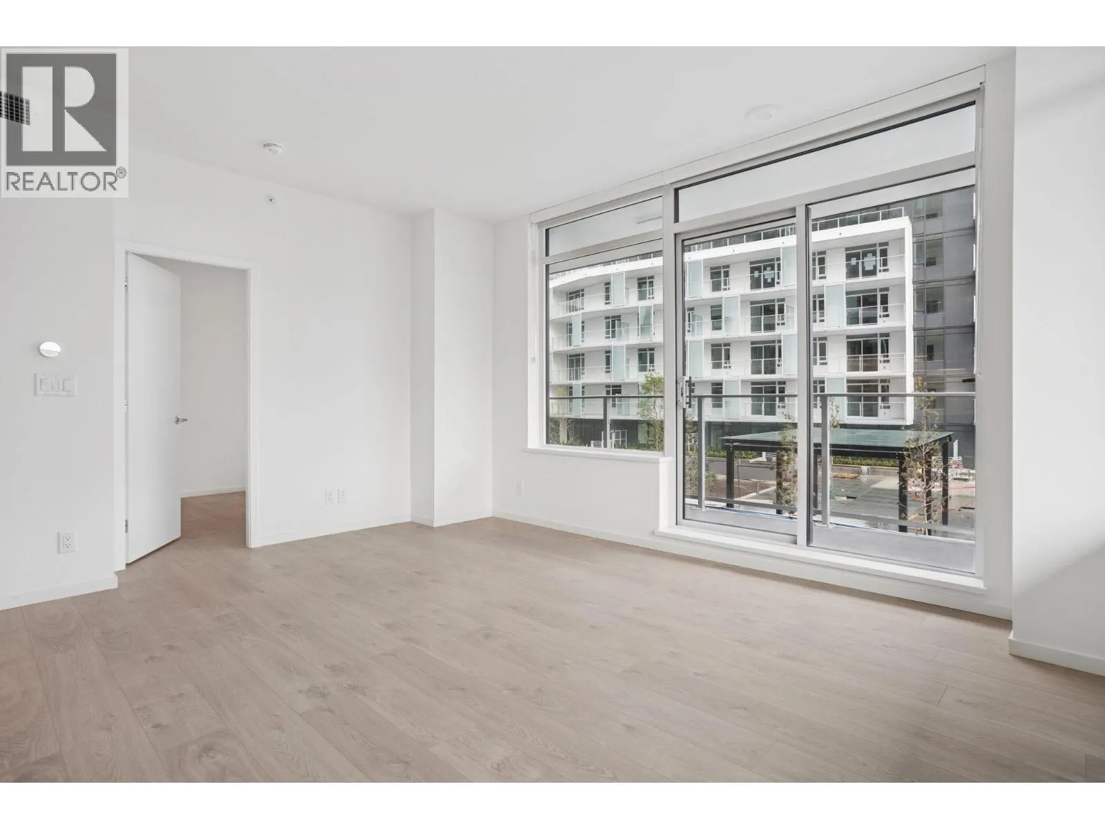 553 6500 MINORU BOULEVARD
