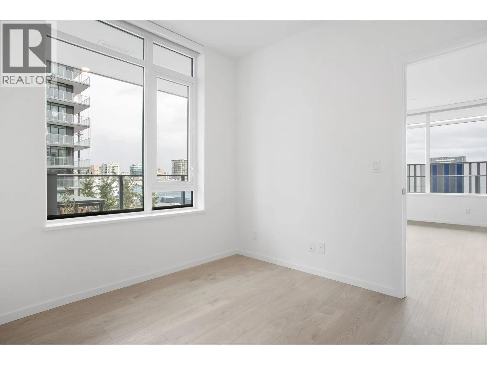 553 6500 MINORU BOULEVARD