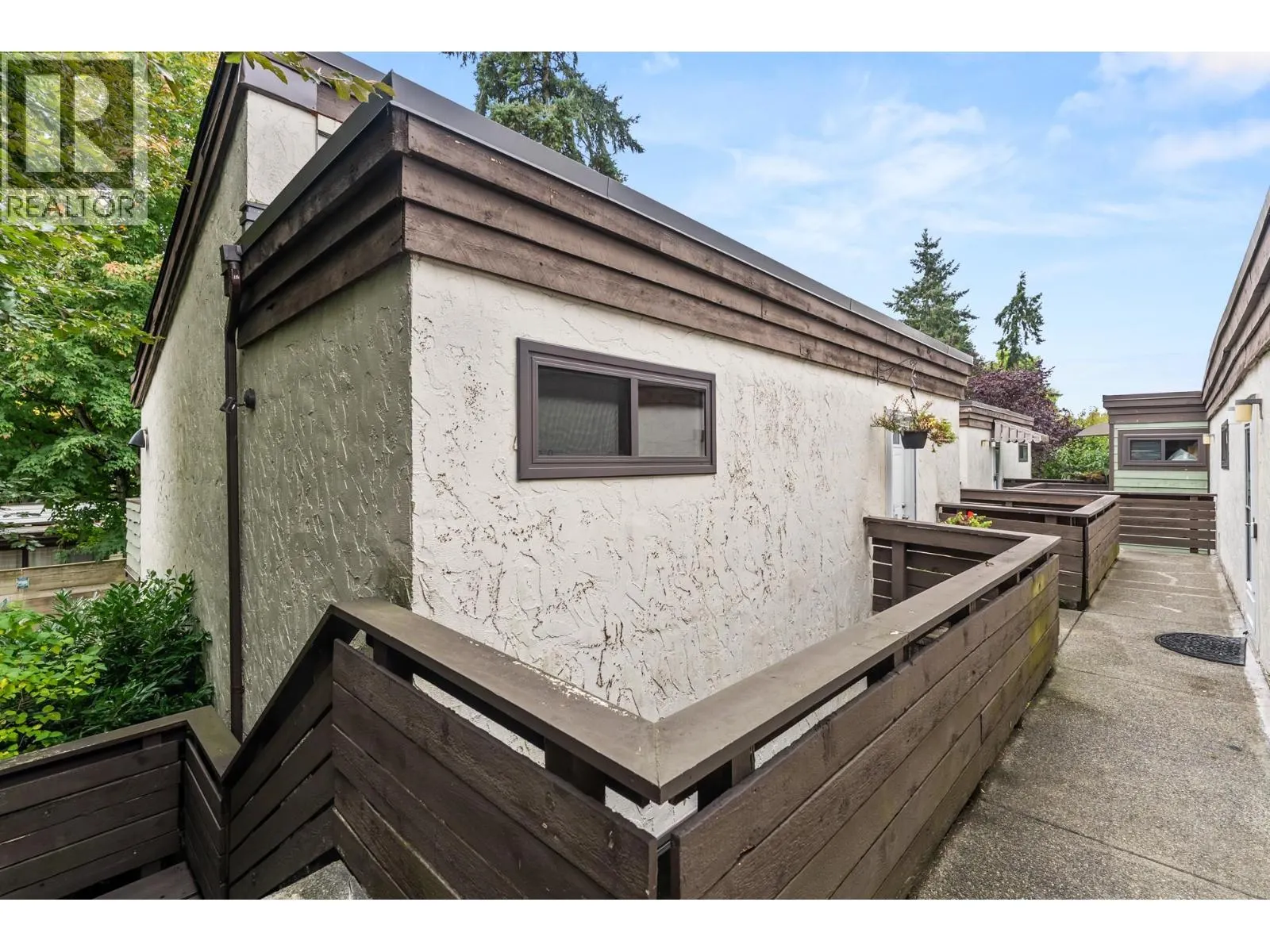 218 11791 KING ROAD