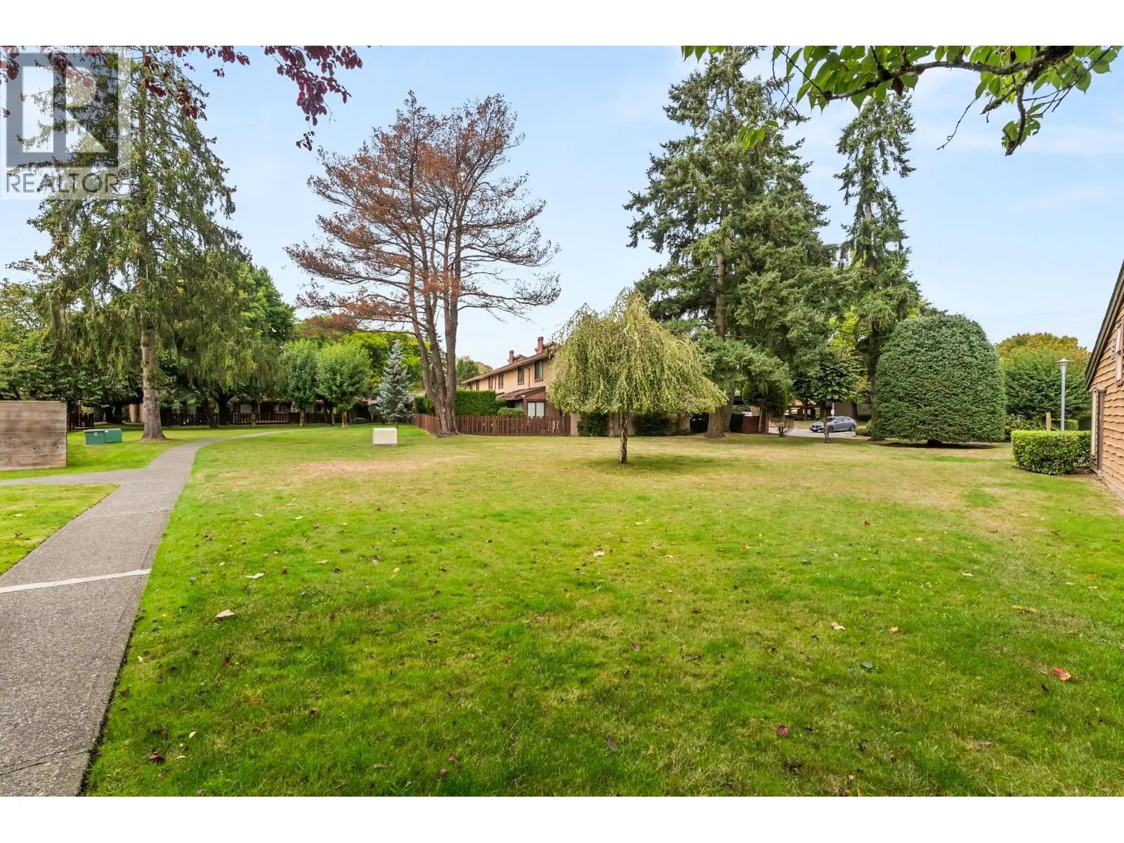 218 11791 KING ROAD