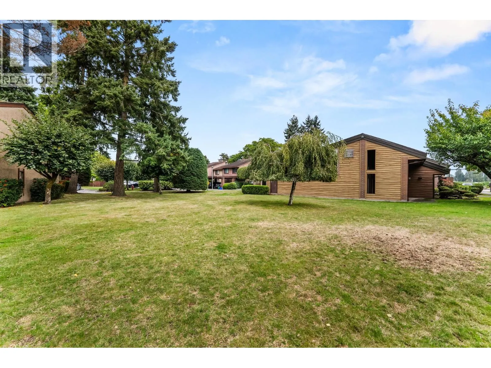 218 11791 KING ROAD