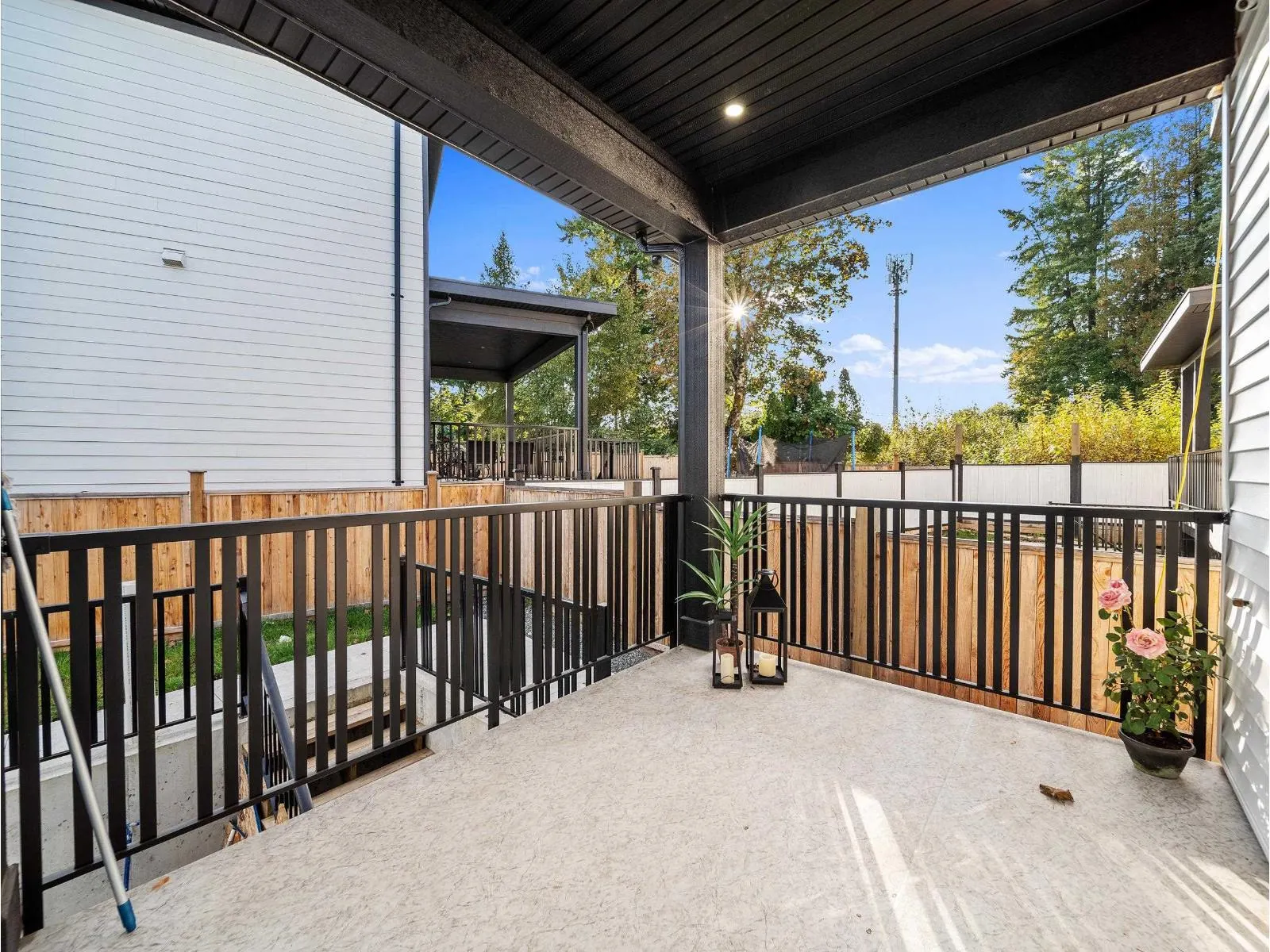 9885 HUCKLEBERRY DRIVE