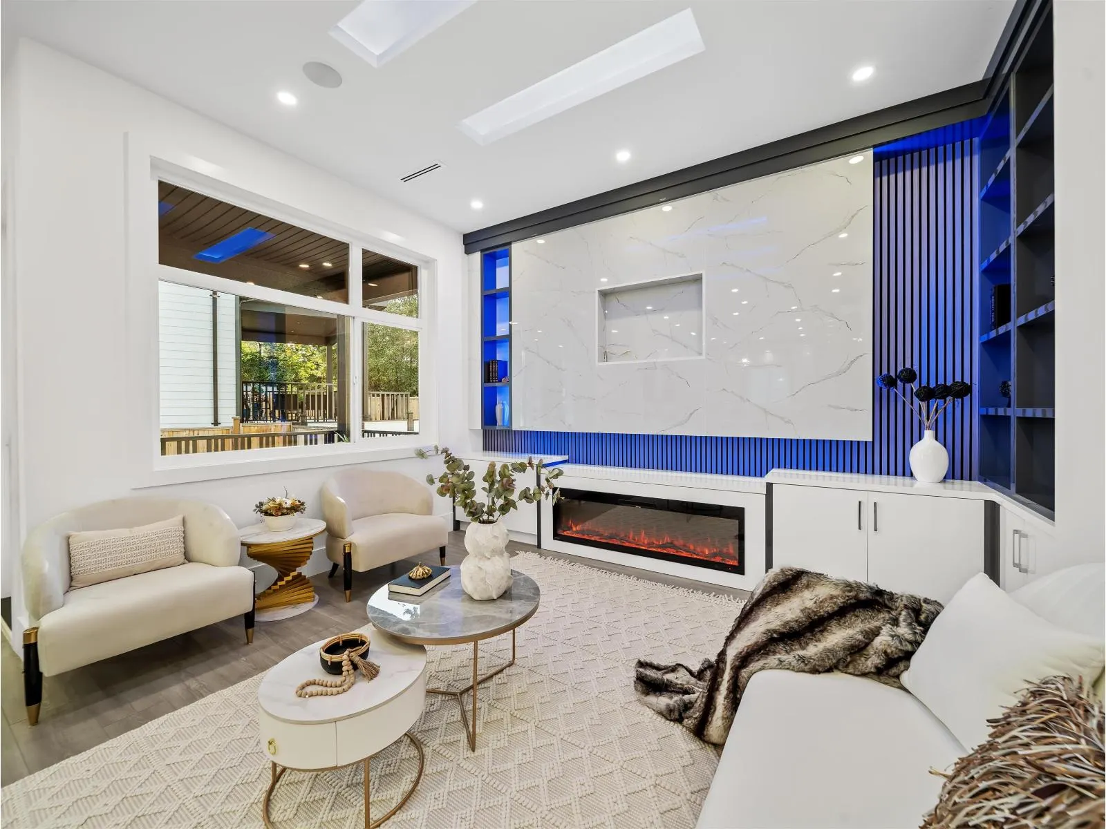 9885 HUCKLEBERRY DRIVE