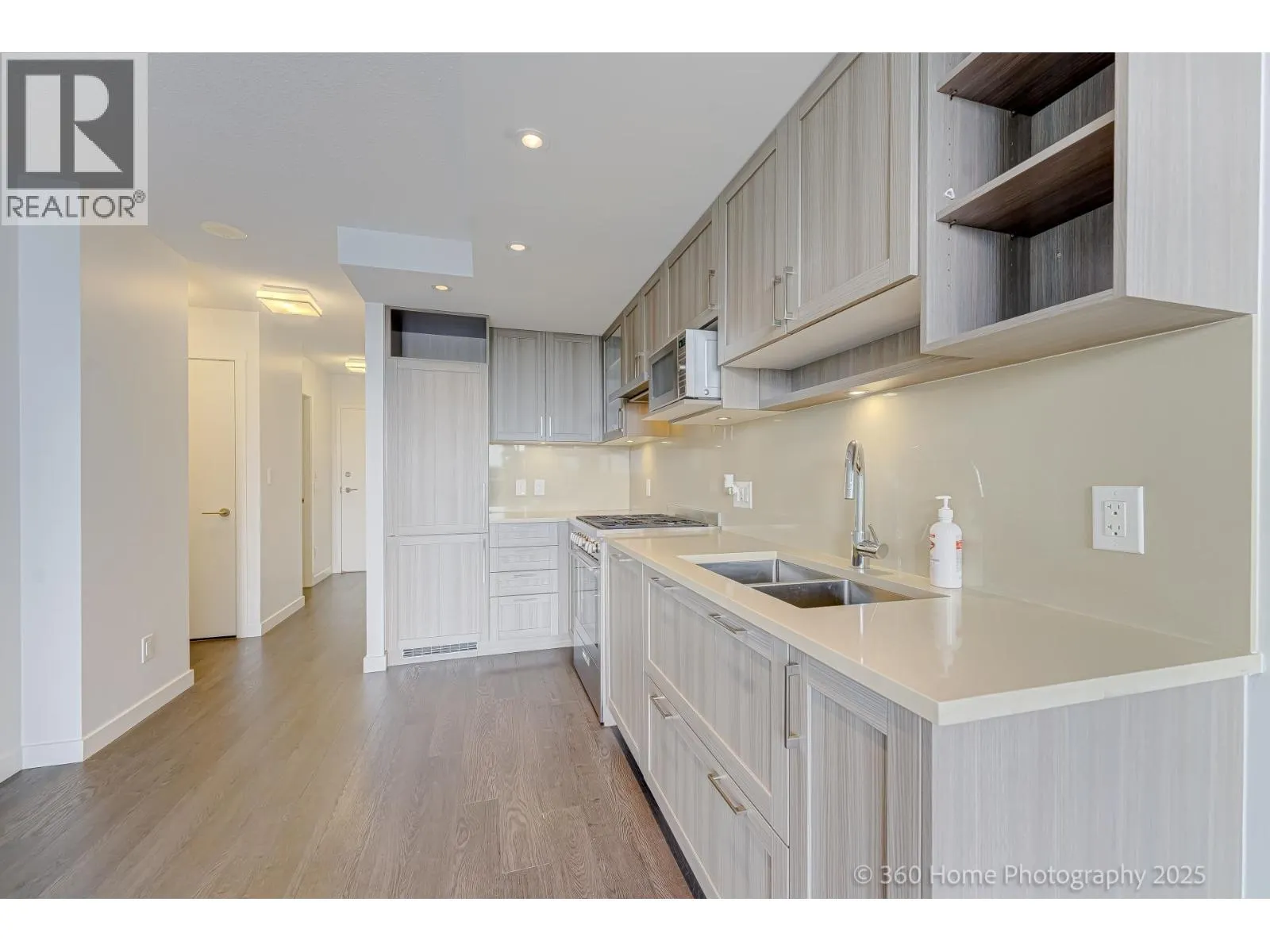1803 5470 ORMIDALE STREET